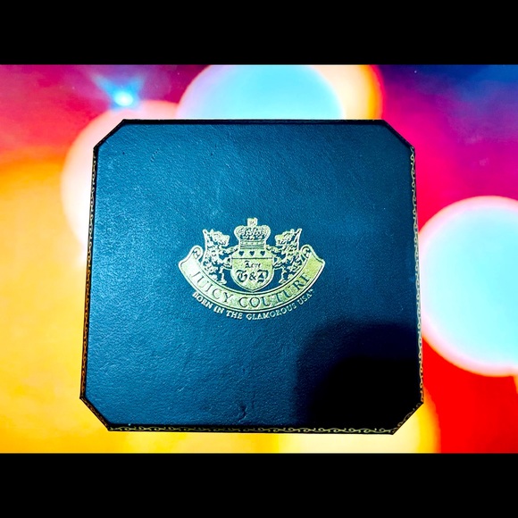 Juicy Couture Hoop Signature Earrings Decorated Swarovsky Crystals - Picture 3 of 3